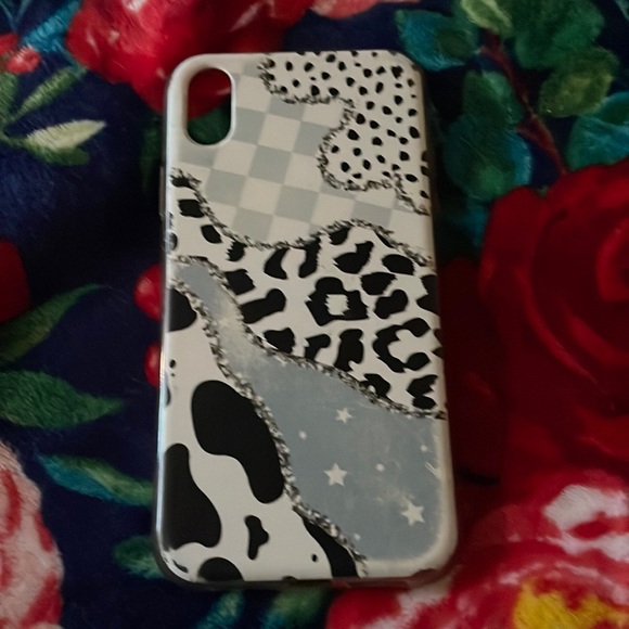 Aesthetic IPHONE XR CASE - Picture 1 of 1